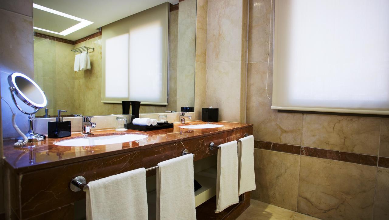 The Rooms Boutique Hotel Джуния Экстерьер фото